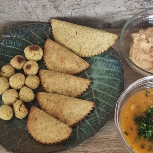 Empanadas y Masitas Sin Gluten: Receta para acompañar una buena Fanesca en Semana Santa.