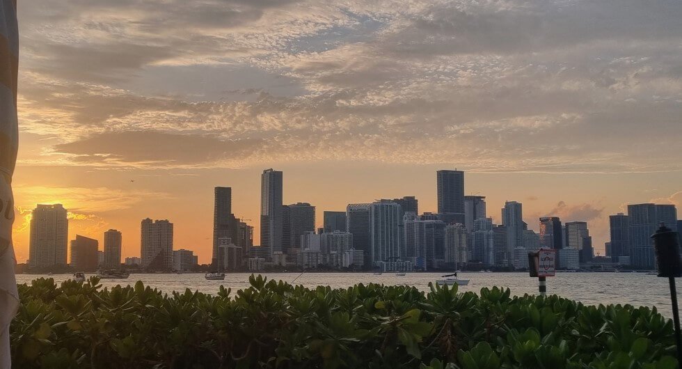 5 TIPS VIAJANDO VEGANO POR LA FLORIDA: 1 VEGANA + 1 NO VEGANO