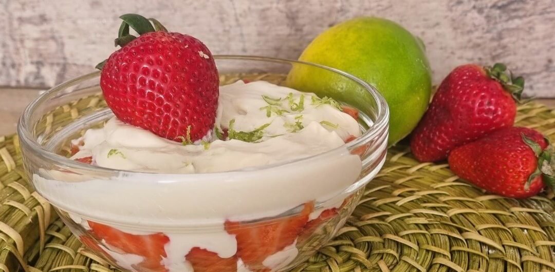 FRUTILLAS CON CREMA VEGANA